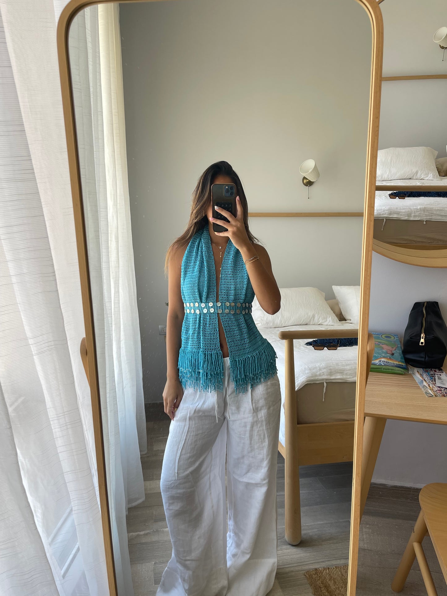 Aqua shell top